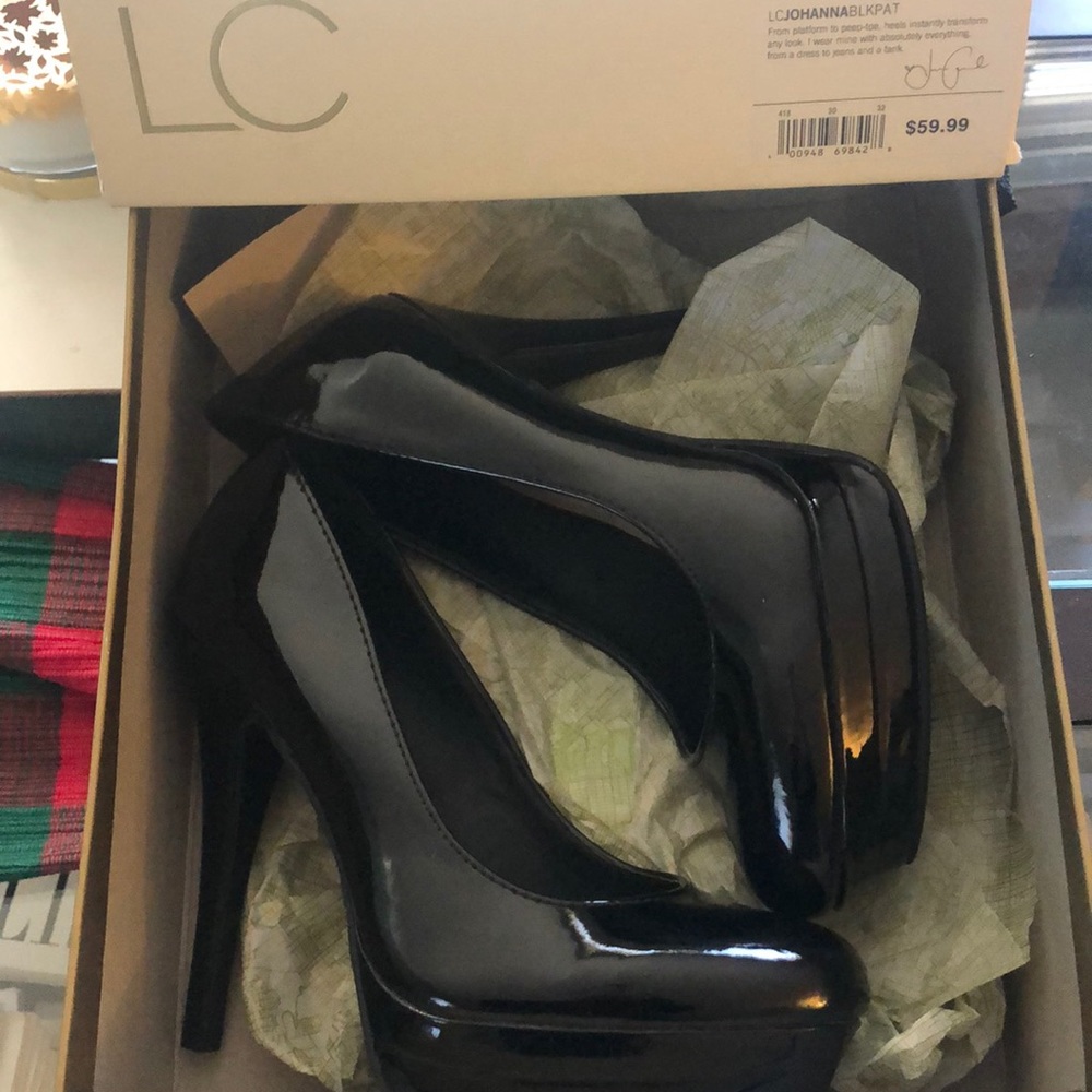 Lauren Conrad Black Patent Leather Pumps